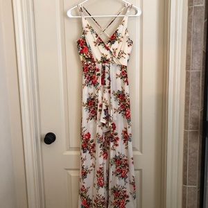 Francesca’s Floral Maxi Romper Dress (Xs)